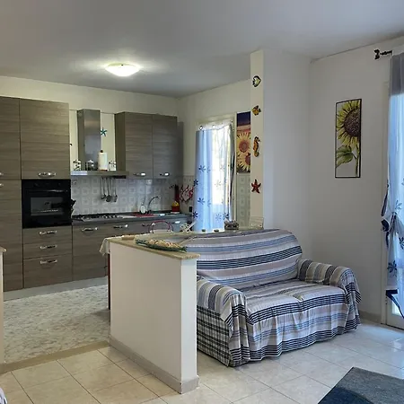 Fiore's House דירה